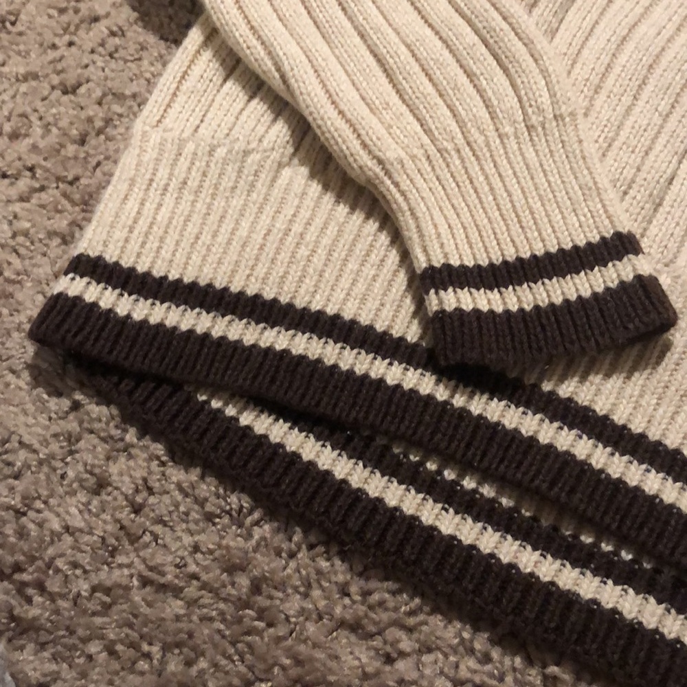 Neutral sweater - Picture 2 of 5